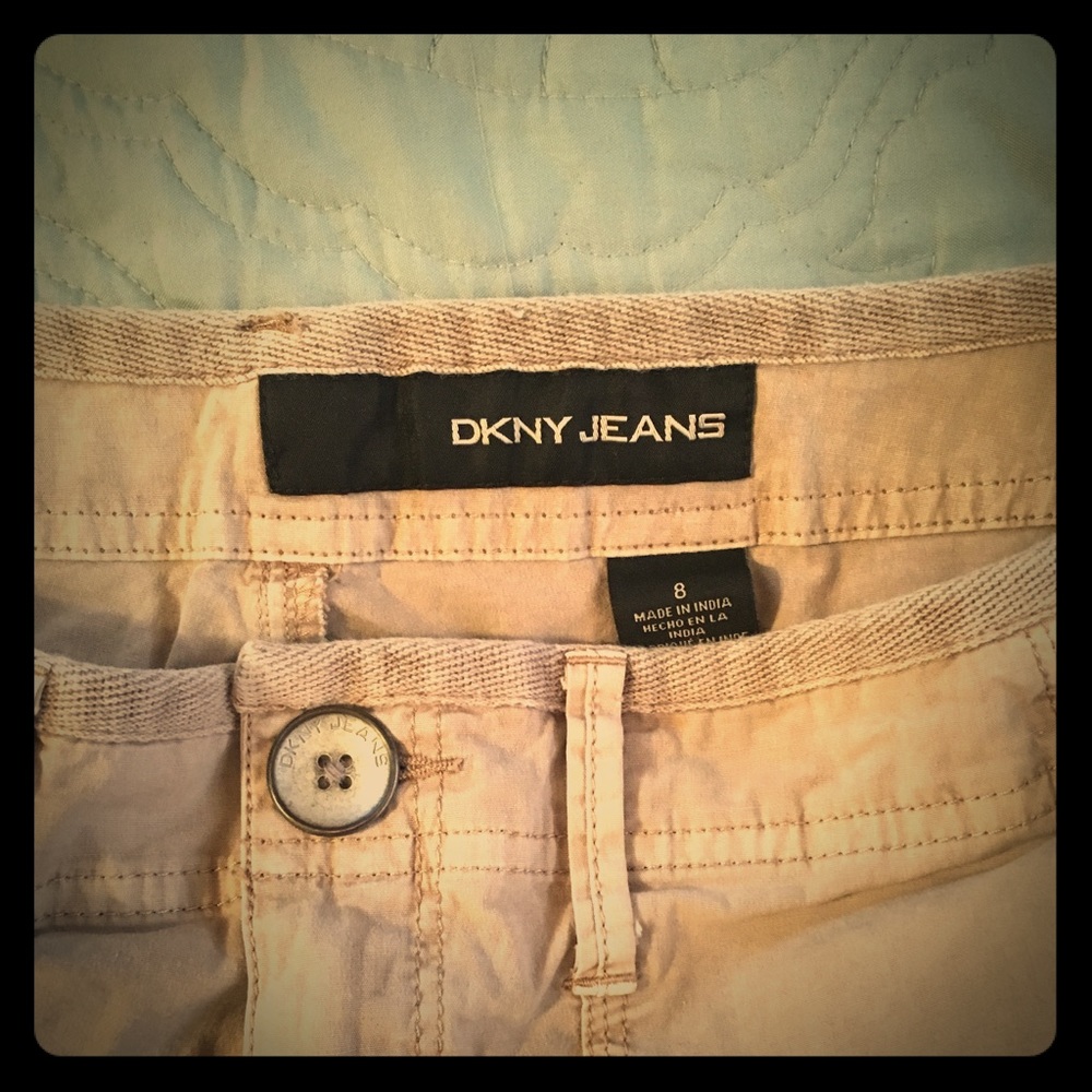 DKNY Jeans Cargo Bermuda’s FINAL DROP